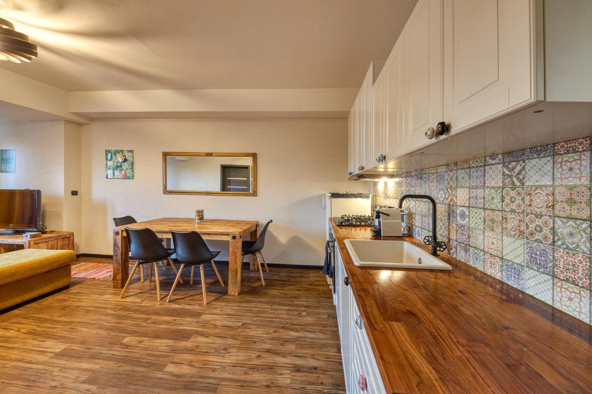 Mahalo Apartment Bratislava Luaran gambar