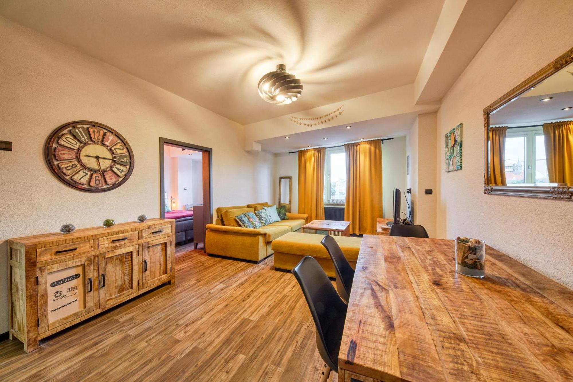 Mahalo Apartment Bratislava Luaran gambar